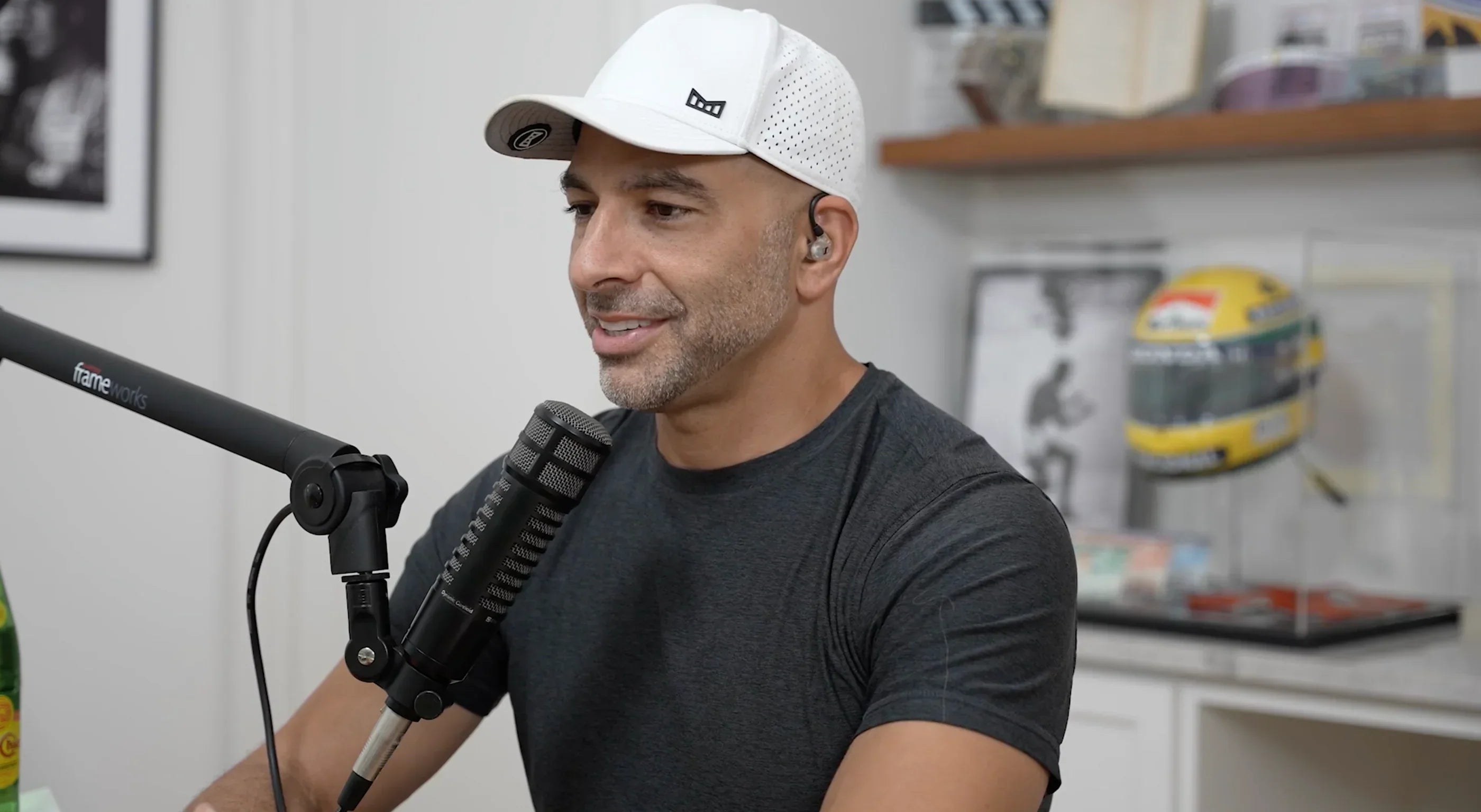 Peter Attia wearing the melin A-Game Icon Hydro in White